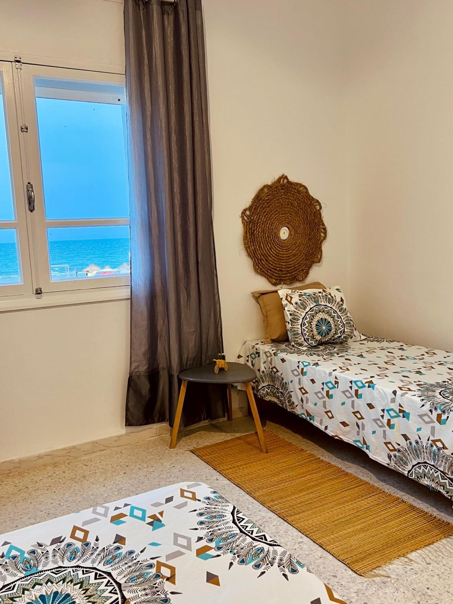 Appartement Vue De Mer Pied Dans L'Eau Gabes Luaran gambar